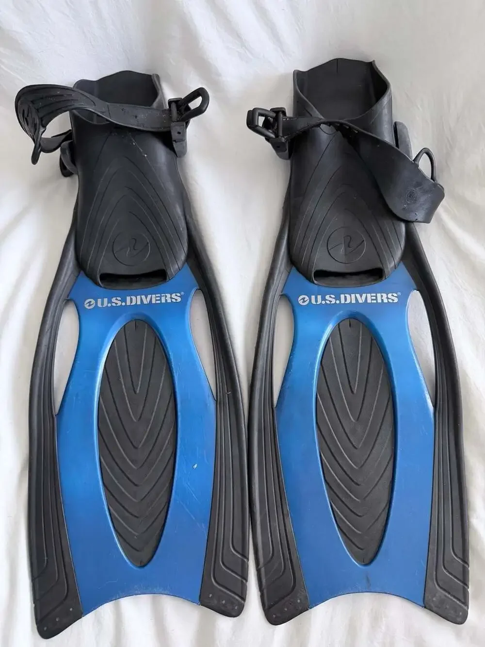 U.S. Divers Jr Pro Blue and Black Snorkeling Swim Fins with Mesh Bag